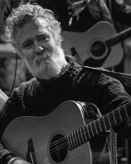 Glen Hansard | The Christmas Eve Busk and Its Lasting Impact on the Fight Against Homelessness 